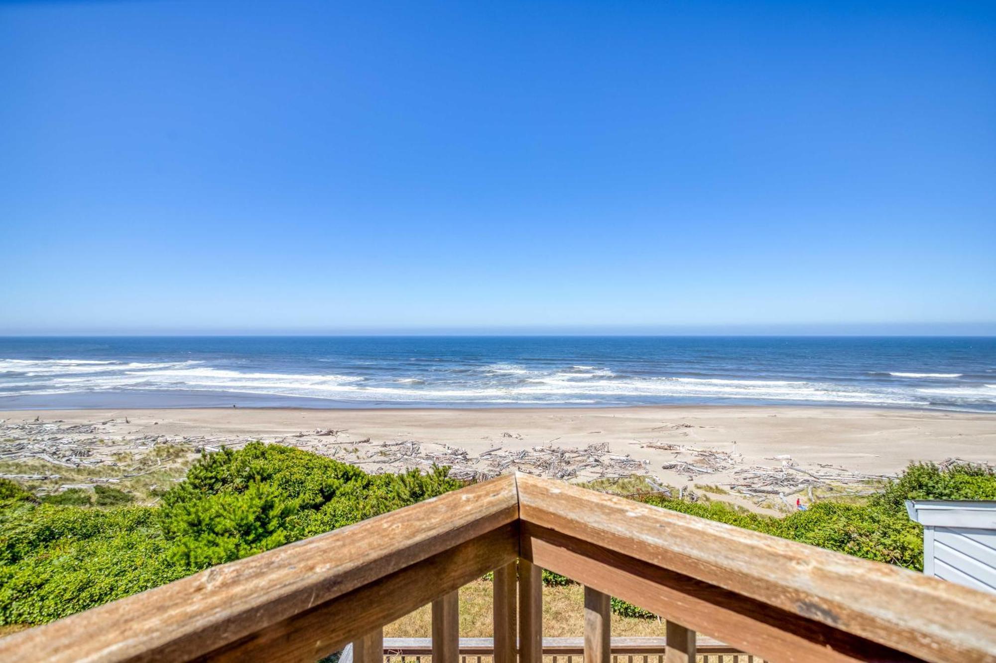 A Beachfront Fantasea *