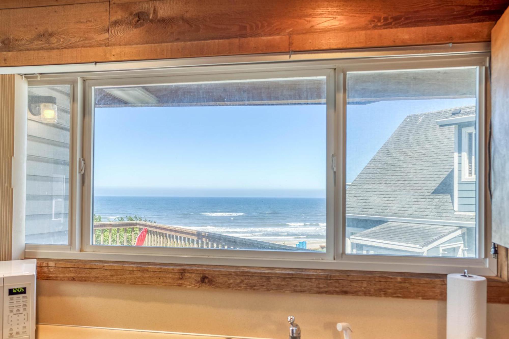 Holiday home A Beachfront Fantasea *