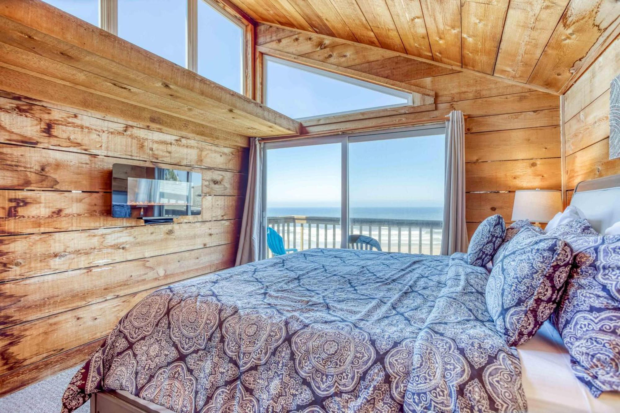 A Beachfront Fantasea * Lincoln City