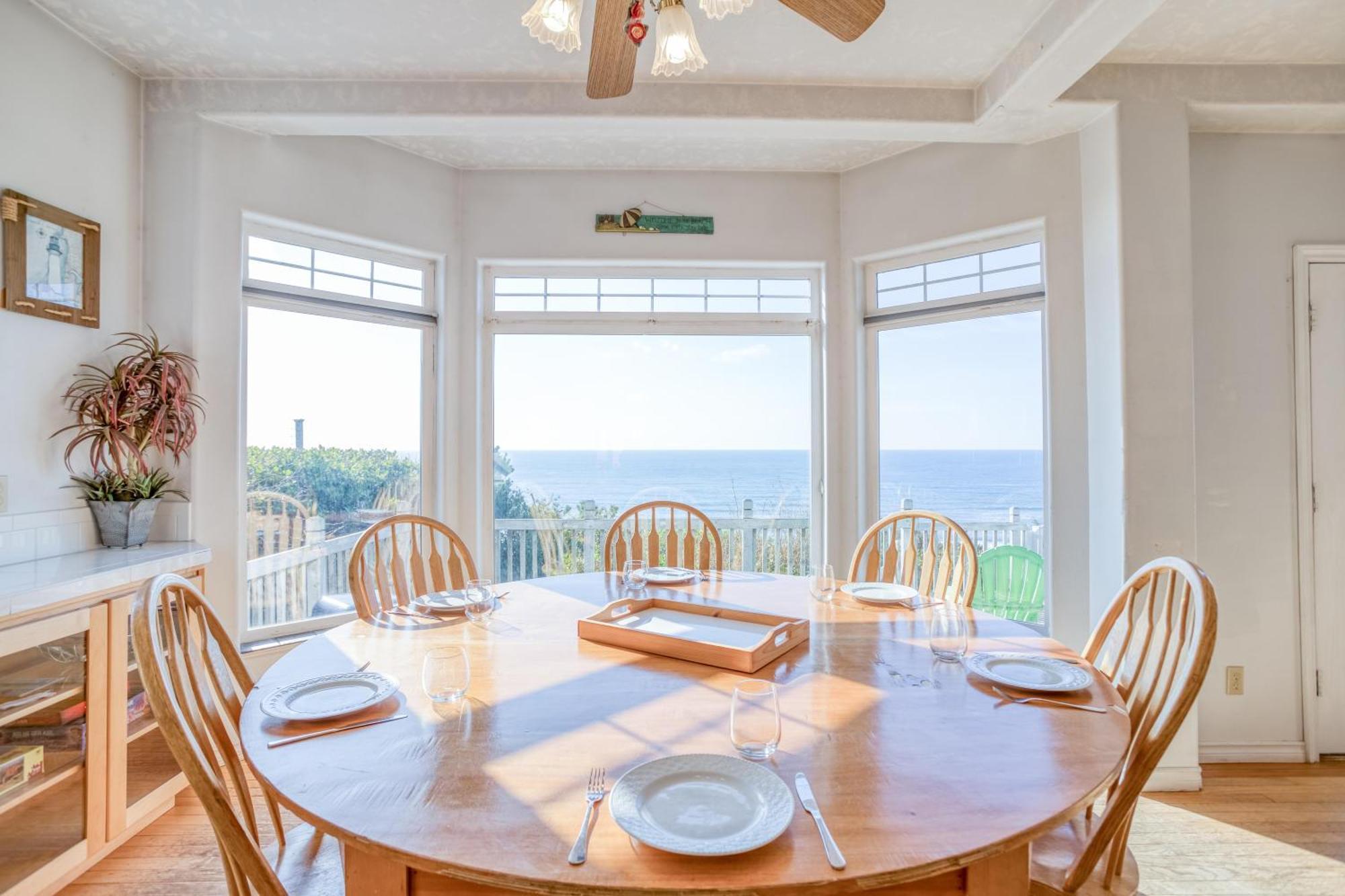 Enchantment By The Sea * Lincoln City