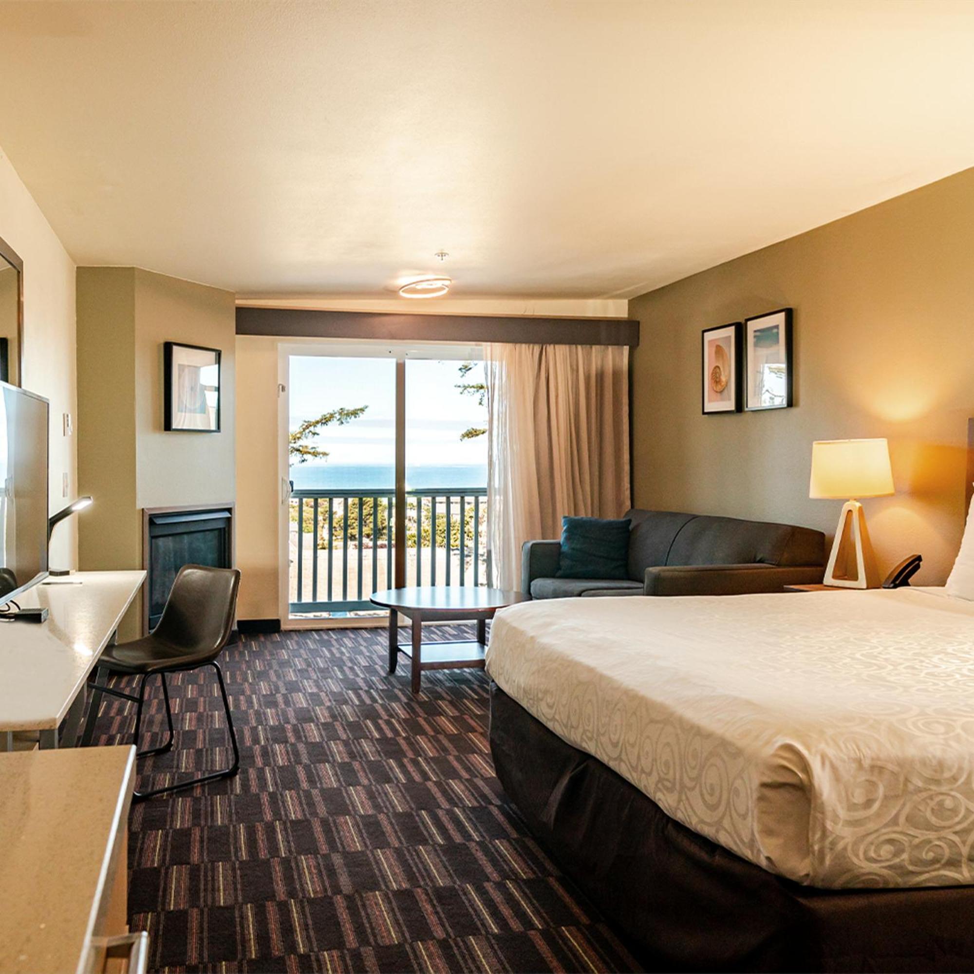 At Wecoma Hotel Lincoln City