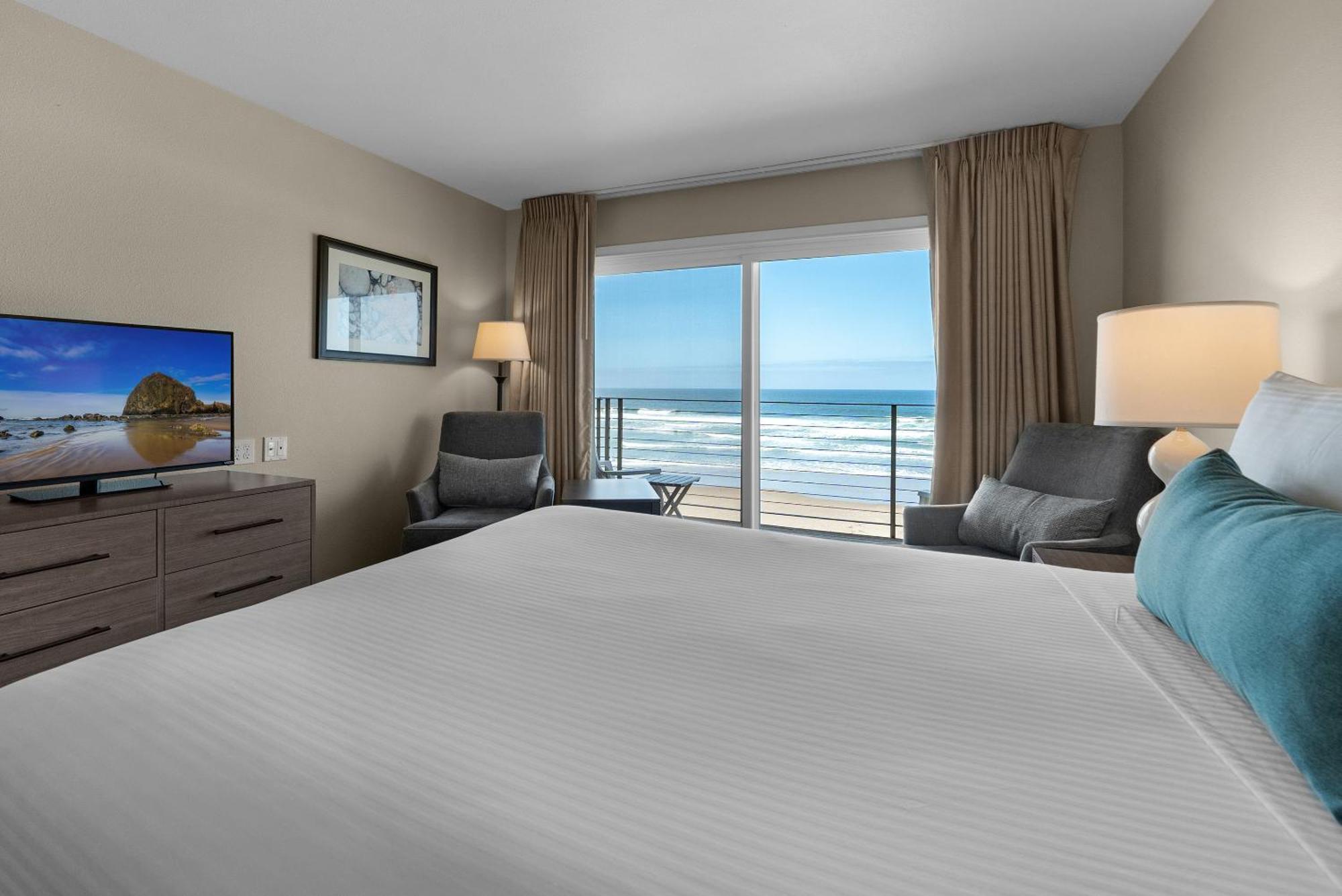 Pelican Shores Hotel 3*