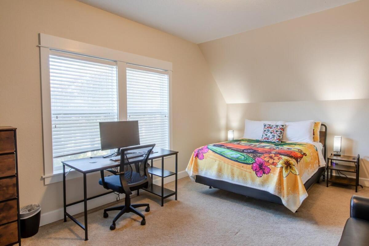 Holiday home Ohana Park - Hot Tub, Billiards, Fire Pit & Access