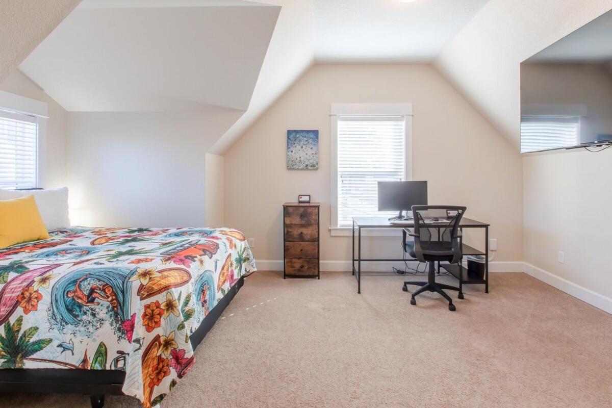 Ohana Park - Hot Tub, Billiards, Fire Pit & Access Lincoln City