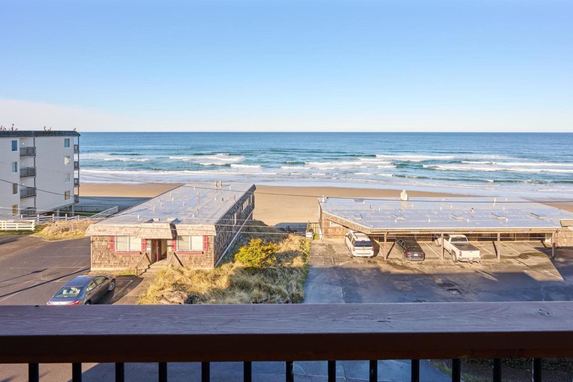 Surftides Plaza Inn