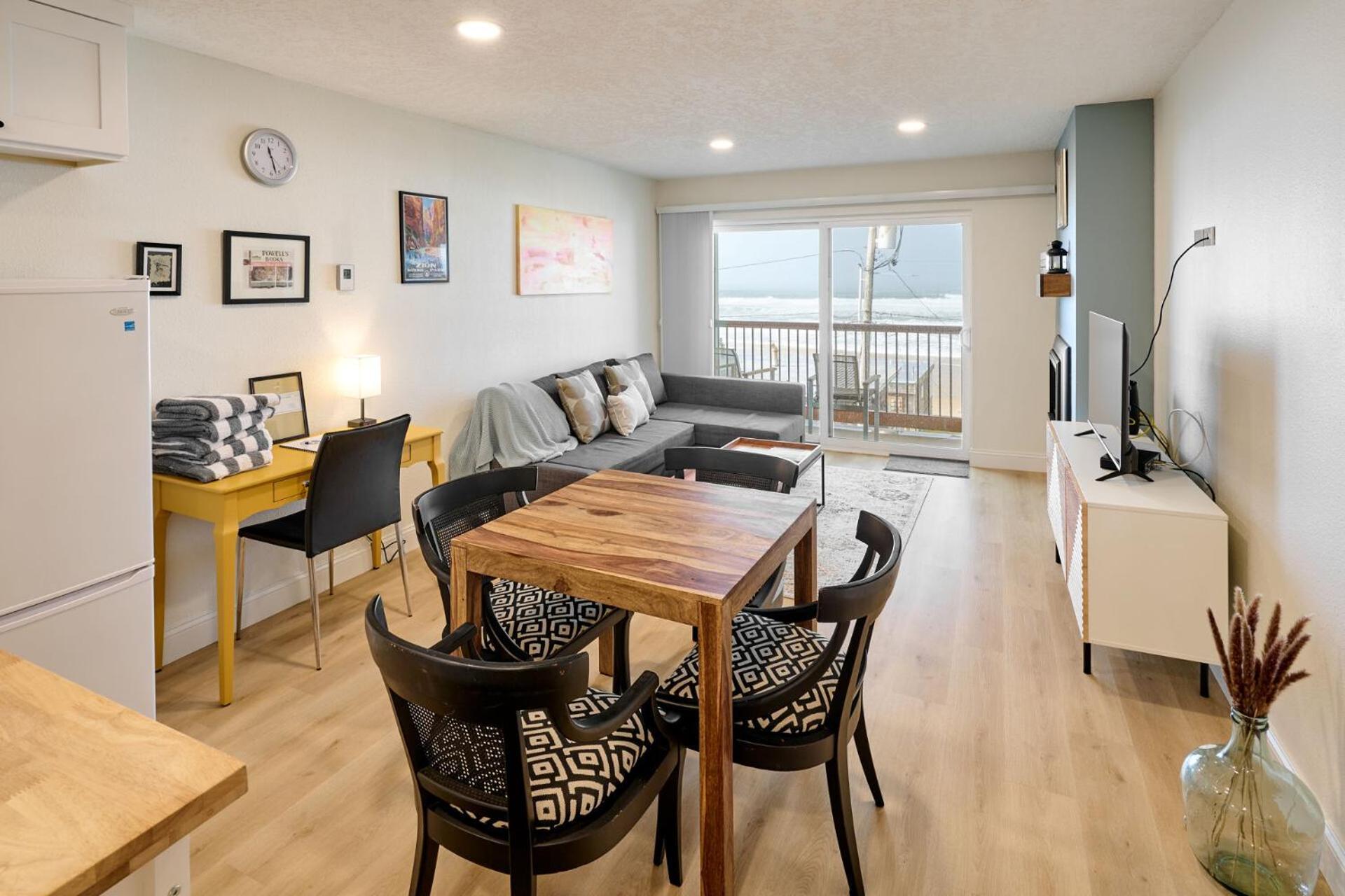 Surftides Plaza * Lincoln City