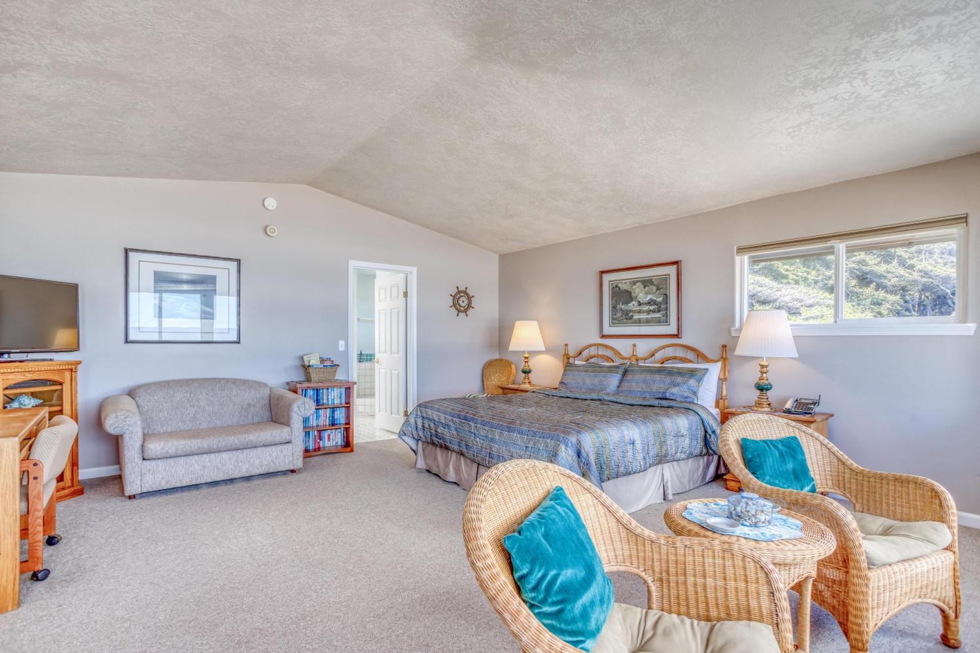 Anchor House - * Lincoln City