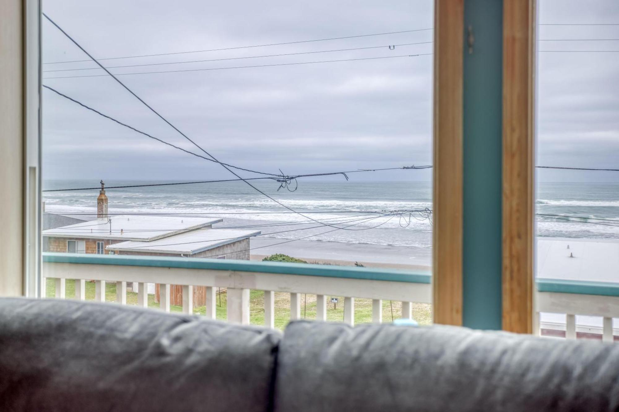 Island Time Holiday home Lincoln City