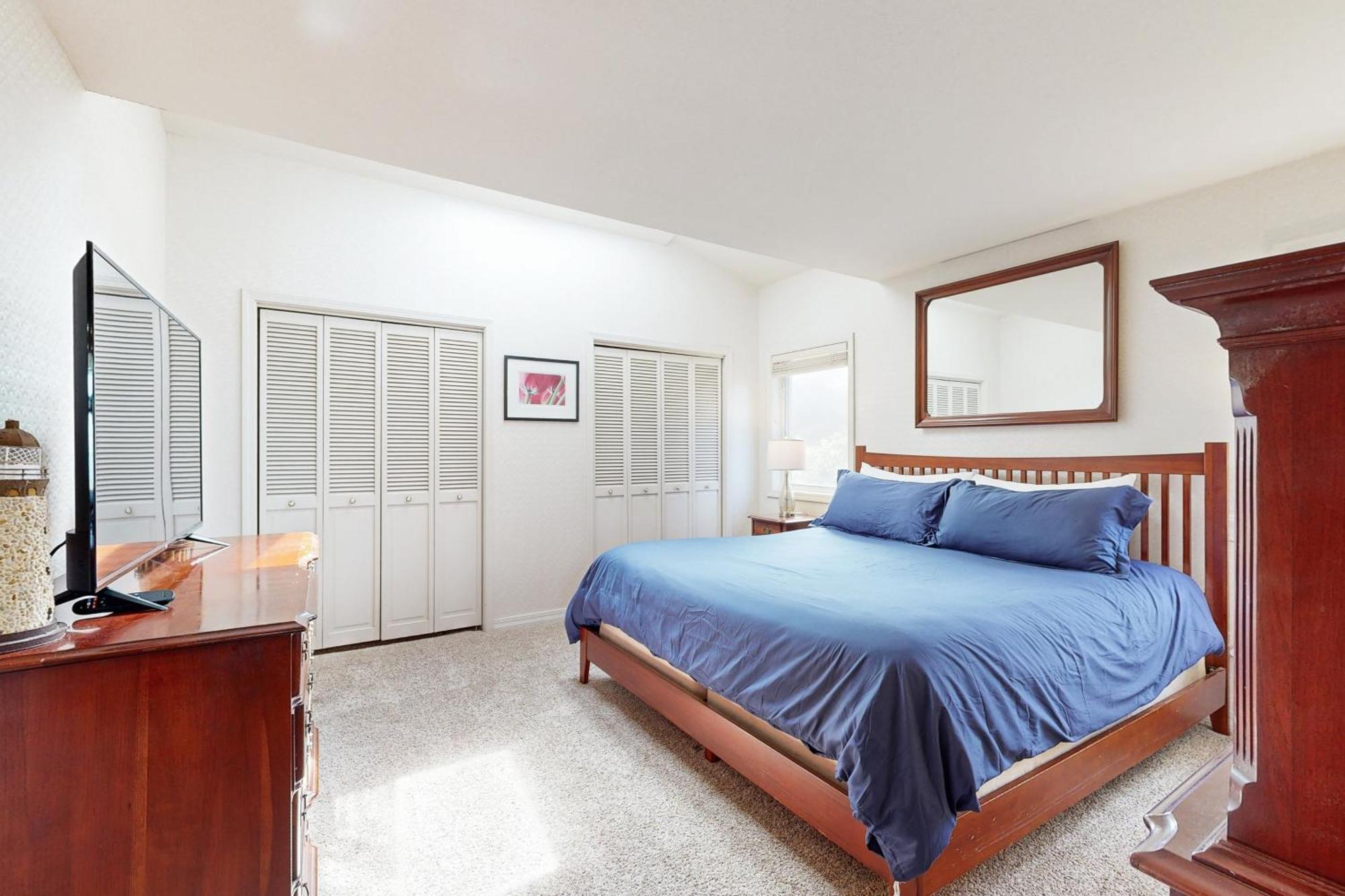 Bright Shores * Lincoln City