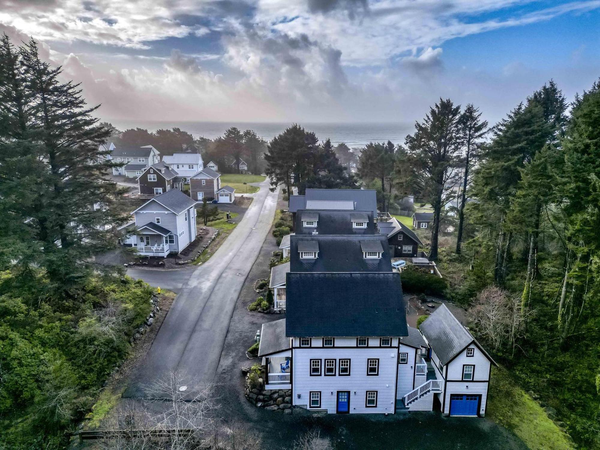 Holiday home Coastal Bliss *