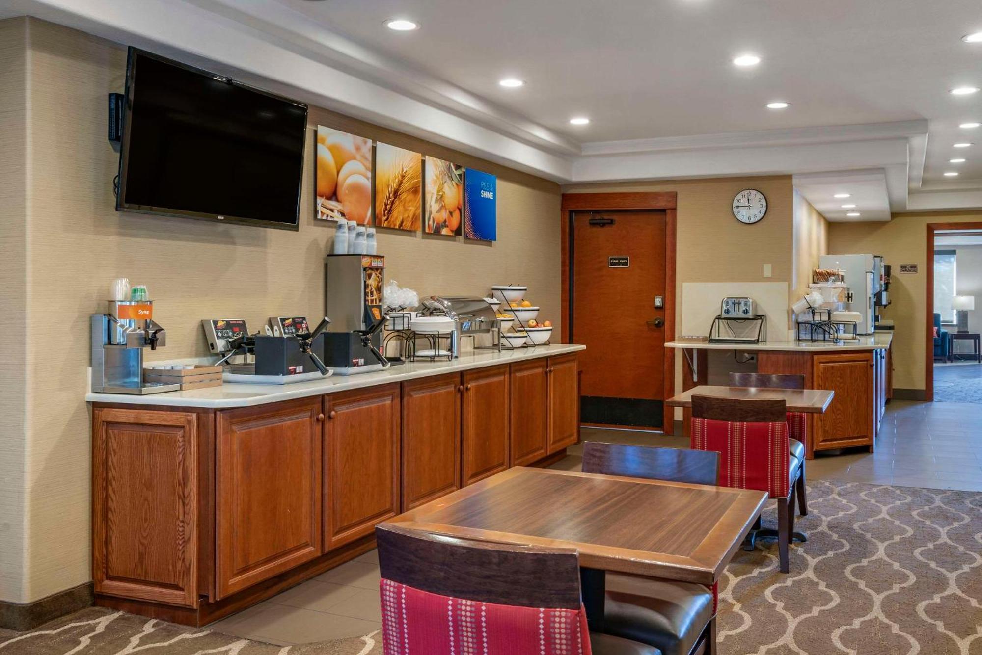 Comfort & Hotel Lincoln City