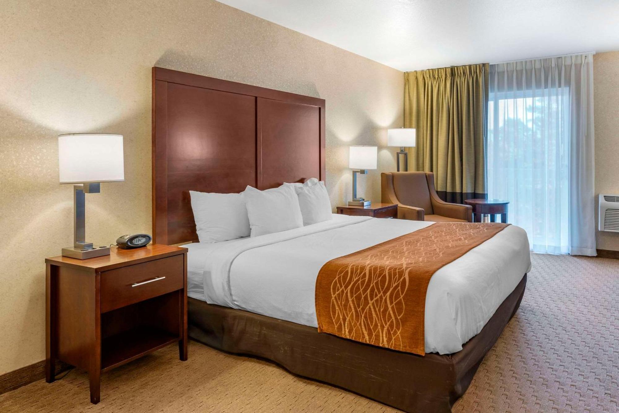 Hotel Comfort & Lincoln City