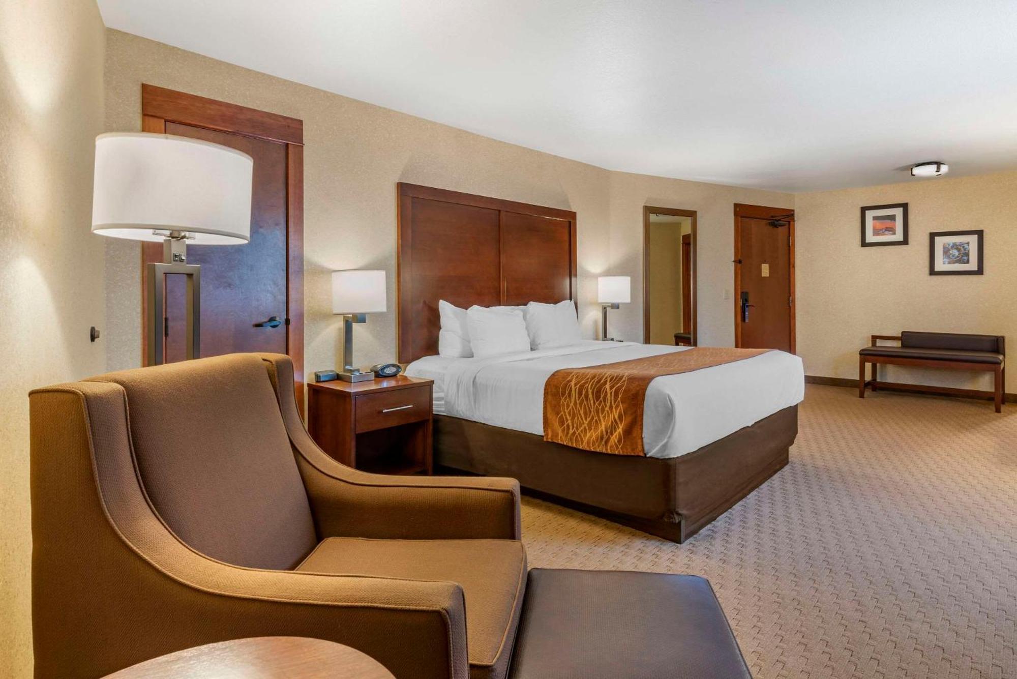 Hotel Comfort &