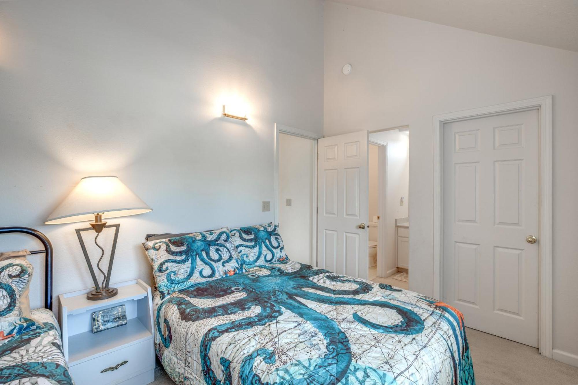 Holiday home Relaxing Coastal Escape Near Beach!