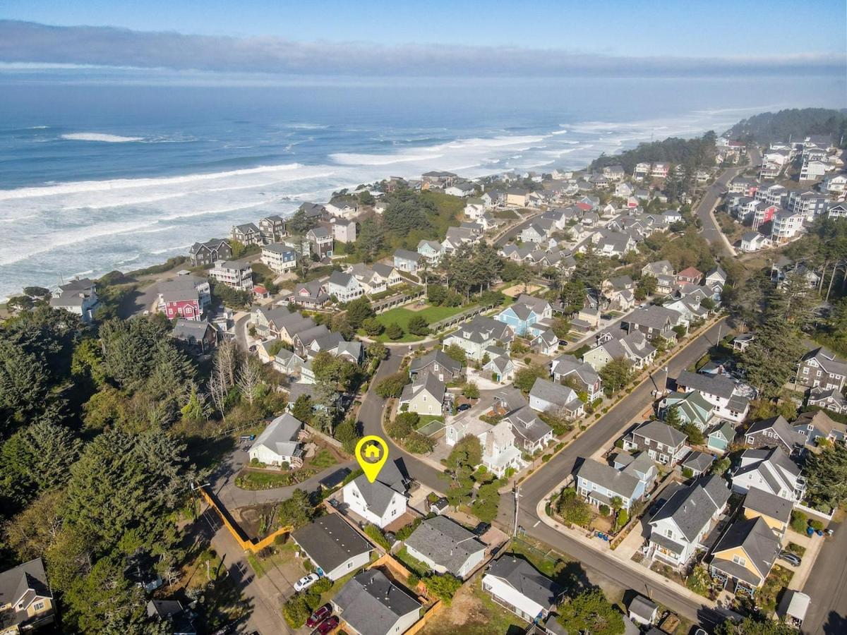 Holiday home Ohana Park - Hot Tub, Billiards, Fire Pit & Access Lincoln City