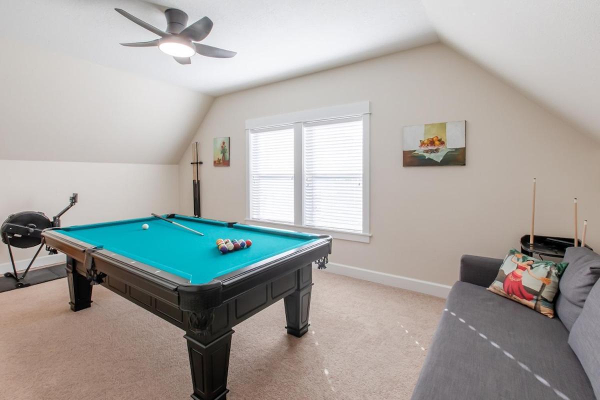 Ohana Park - Hot Tub, Billiards, Fire Pit & Access Lincoln City