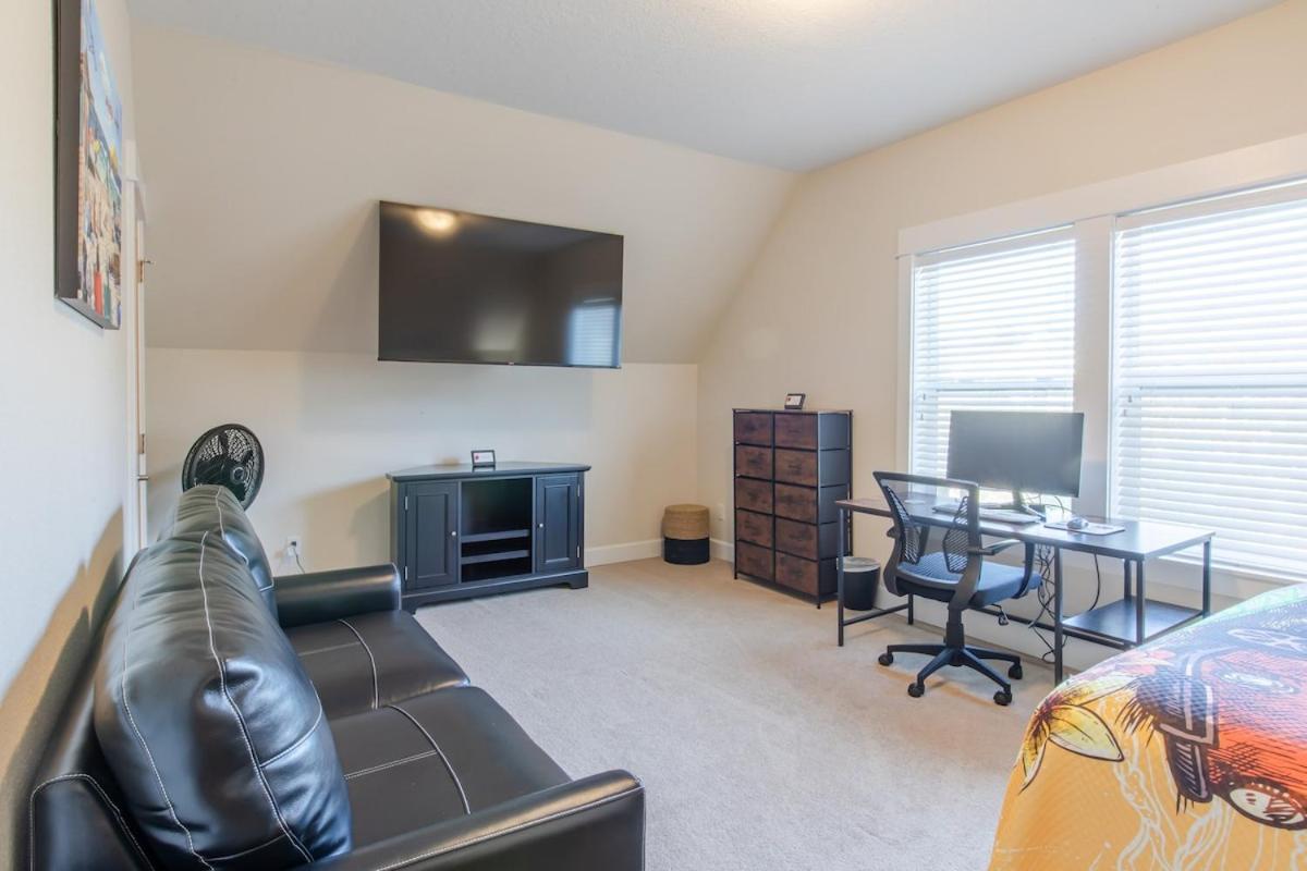 Ohana Park - Hot Tub, Billiards, Fire Pit & Access * Lincoln City