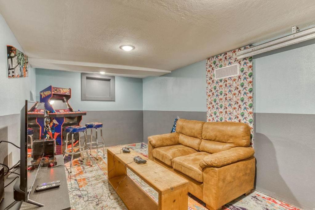 Tranquil Edge Retreat - Oceanfront House W Hottub Holiday home *