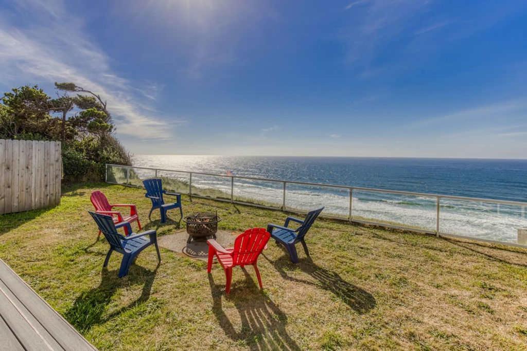 Tranquil Edge Retreat - Oceanfront House W Hottub *