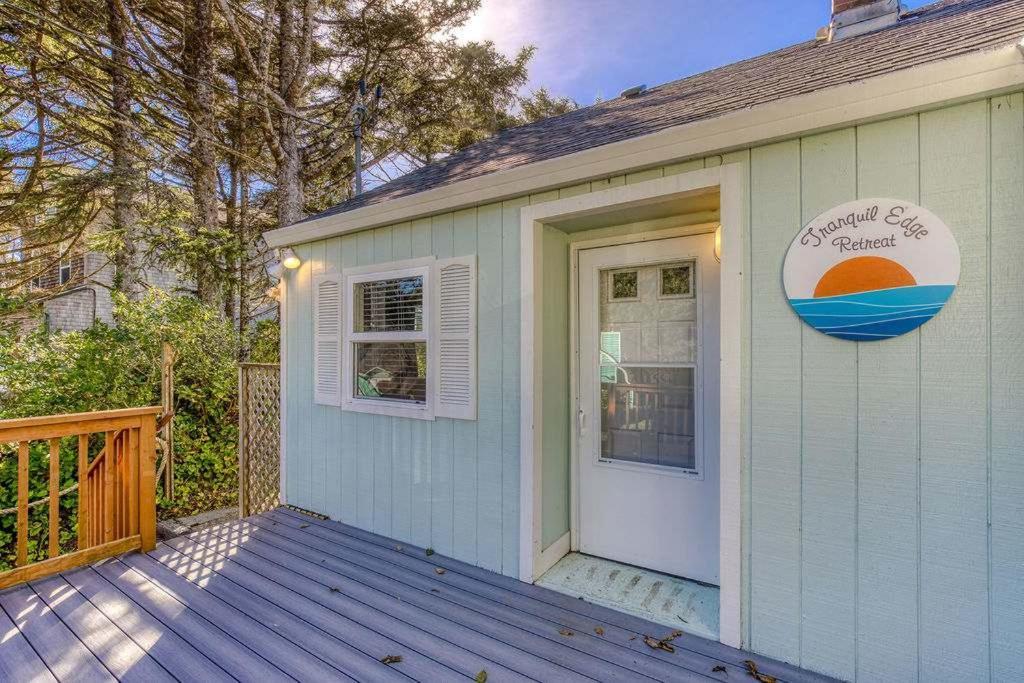 Tranquil Edge Retreat - Oceanfront House W Hottub Holiday home Lincoln City