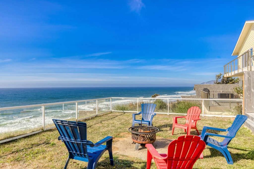 Tranquil Edge Retreat - Oceanfront House W Hottub *