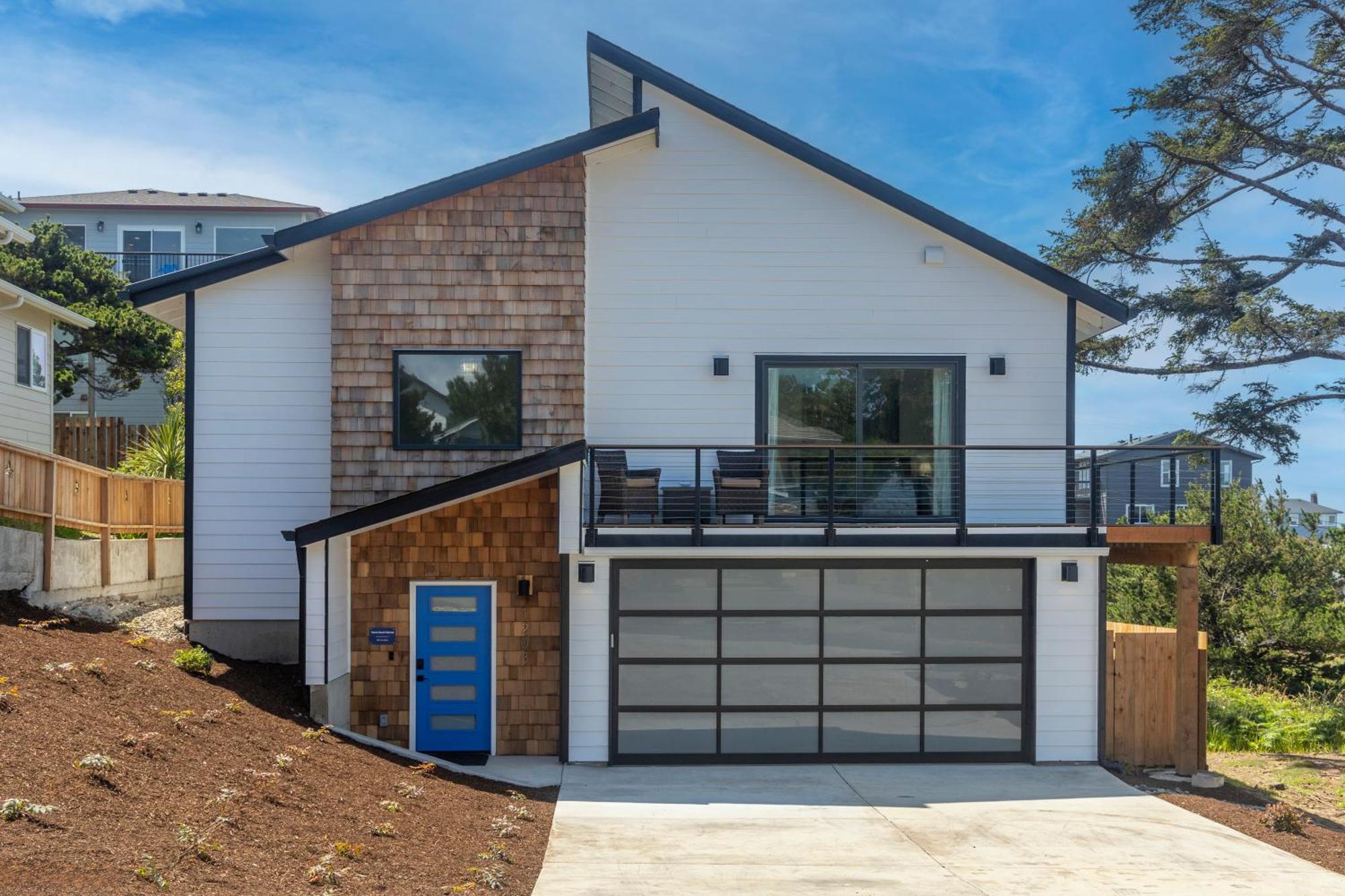 Holiday home 3 Bd 3 Ba And Bunks - Blue Door Retreat - New In 2024 *