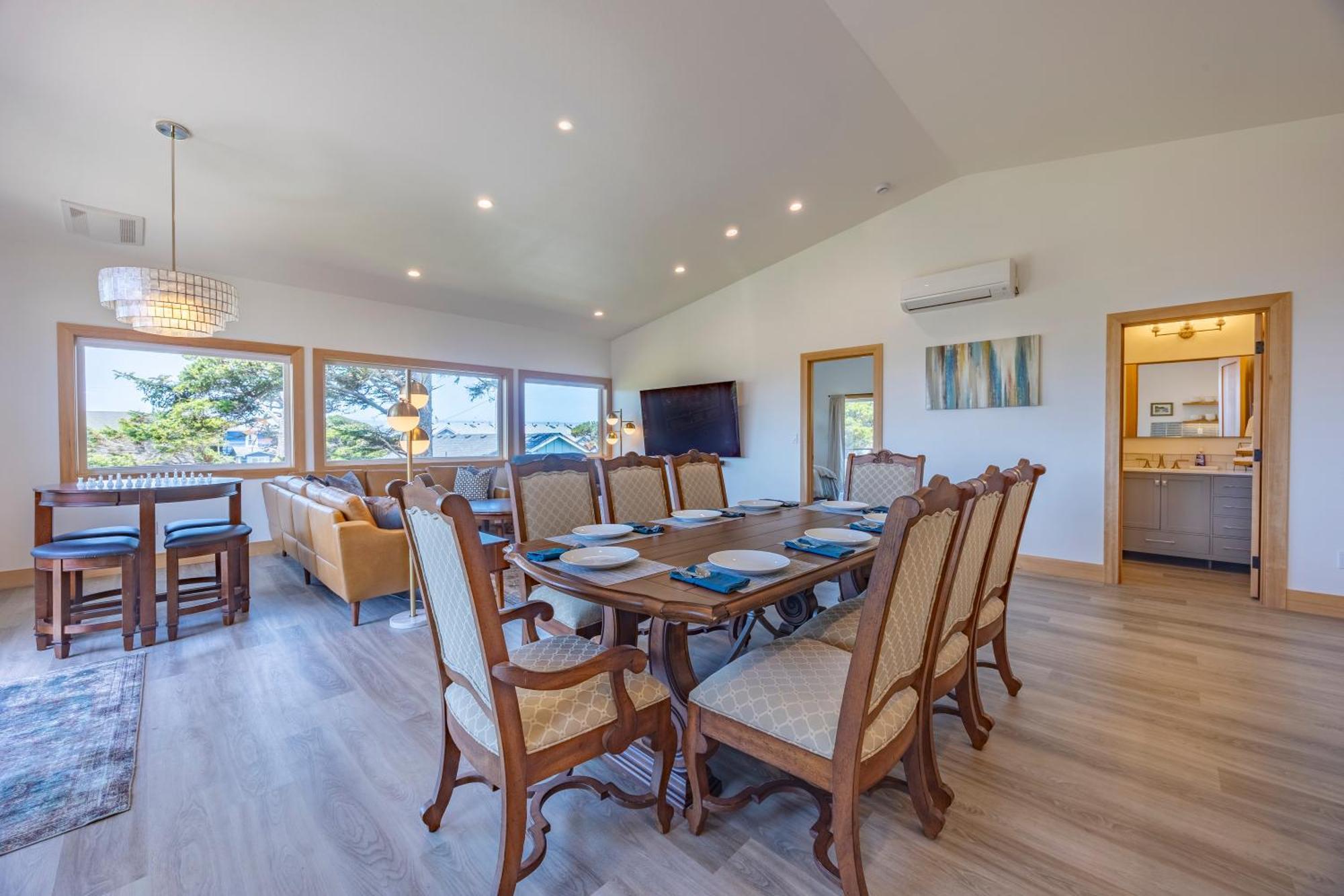 3 Bd 3 Ba And Bunks - Blue Door Retreat - New In 2024 *