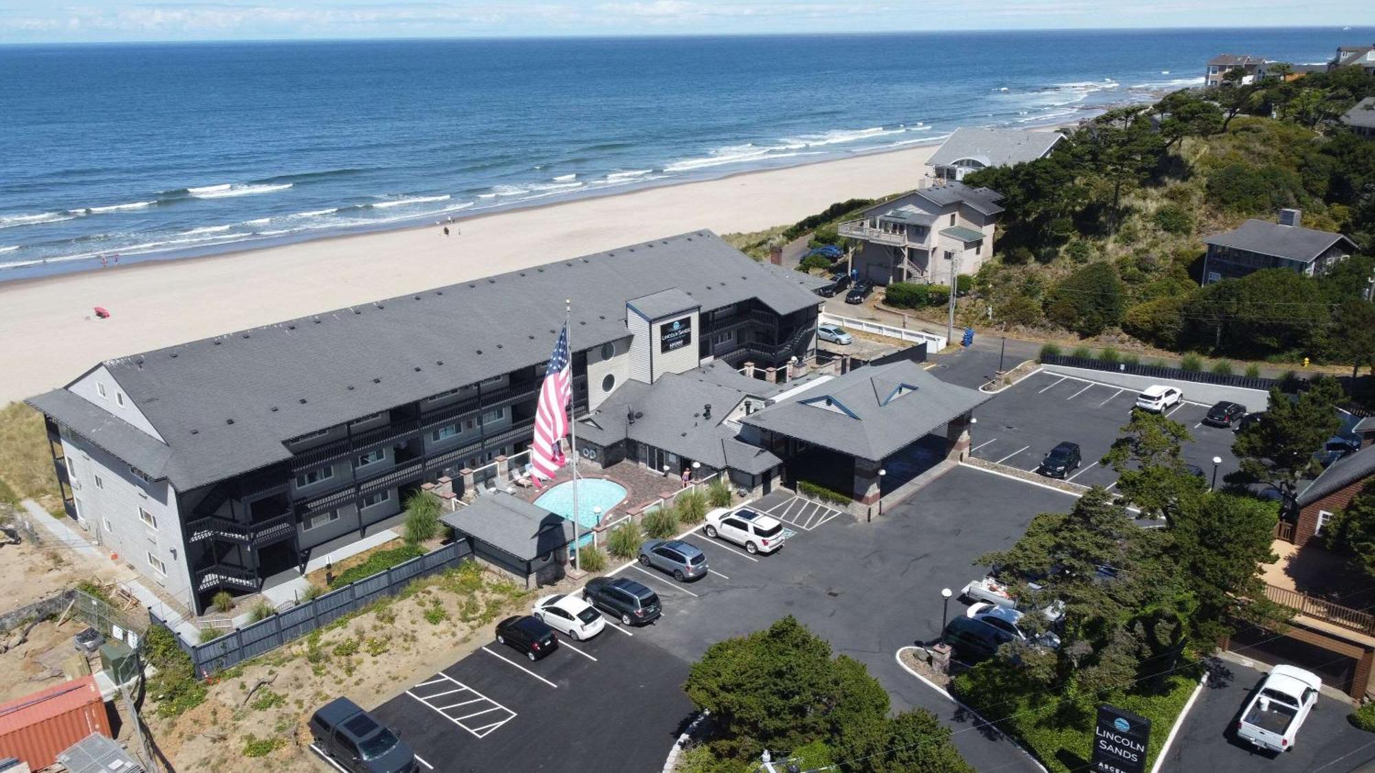Hotel Sands Oceanfront Resort, Ascend Collection 3*