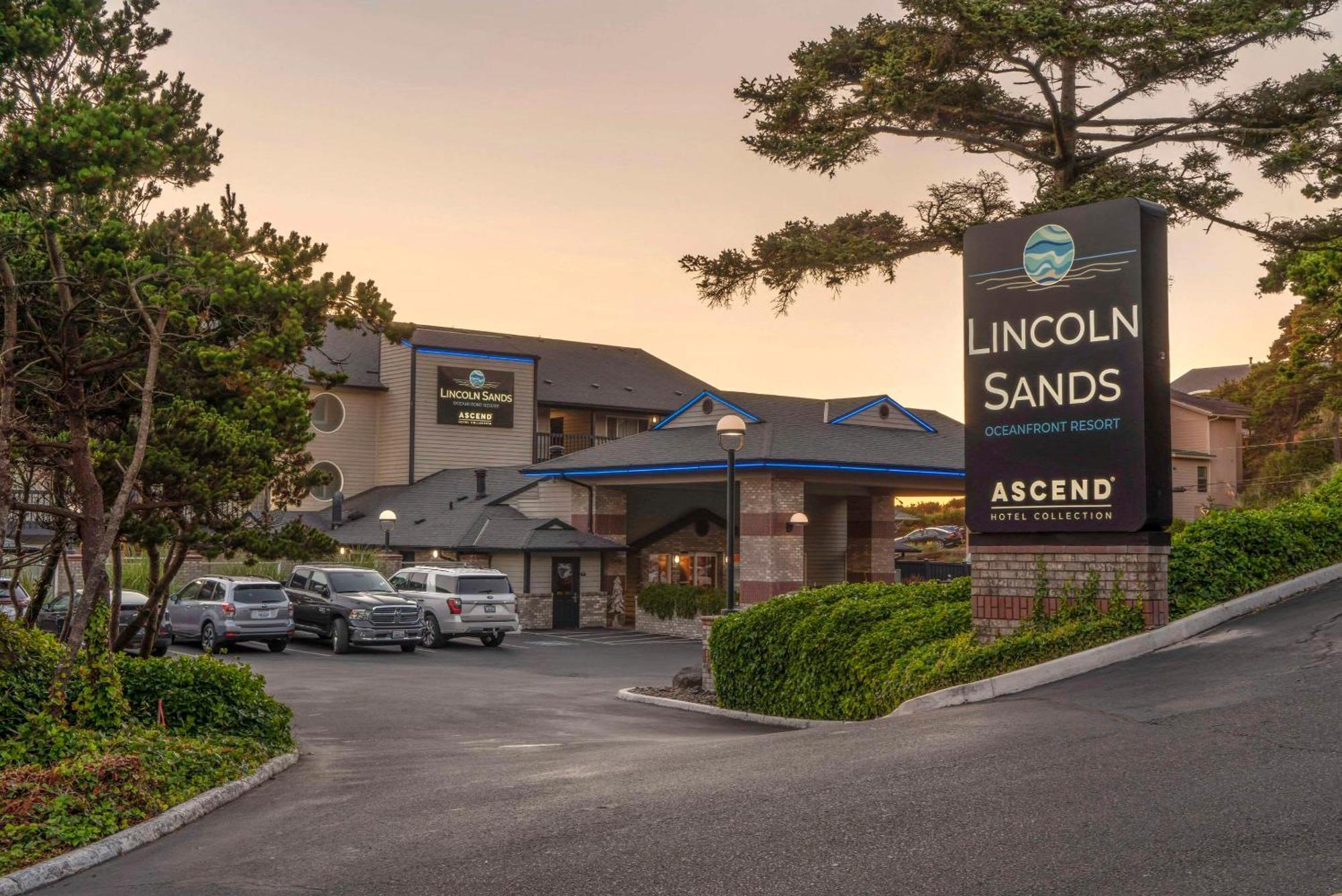 Sands Oceanfront Resort, Ascend Collection