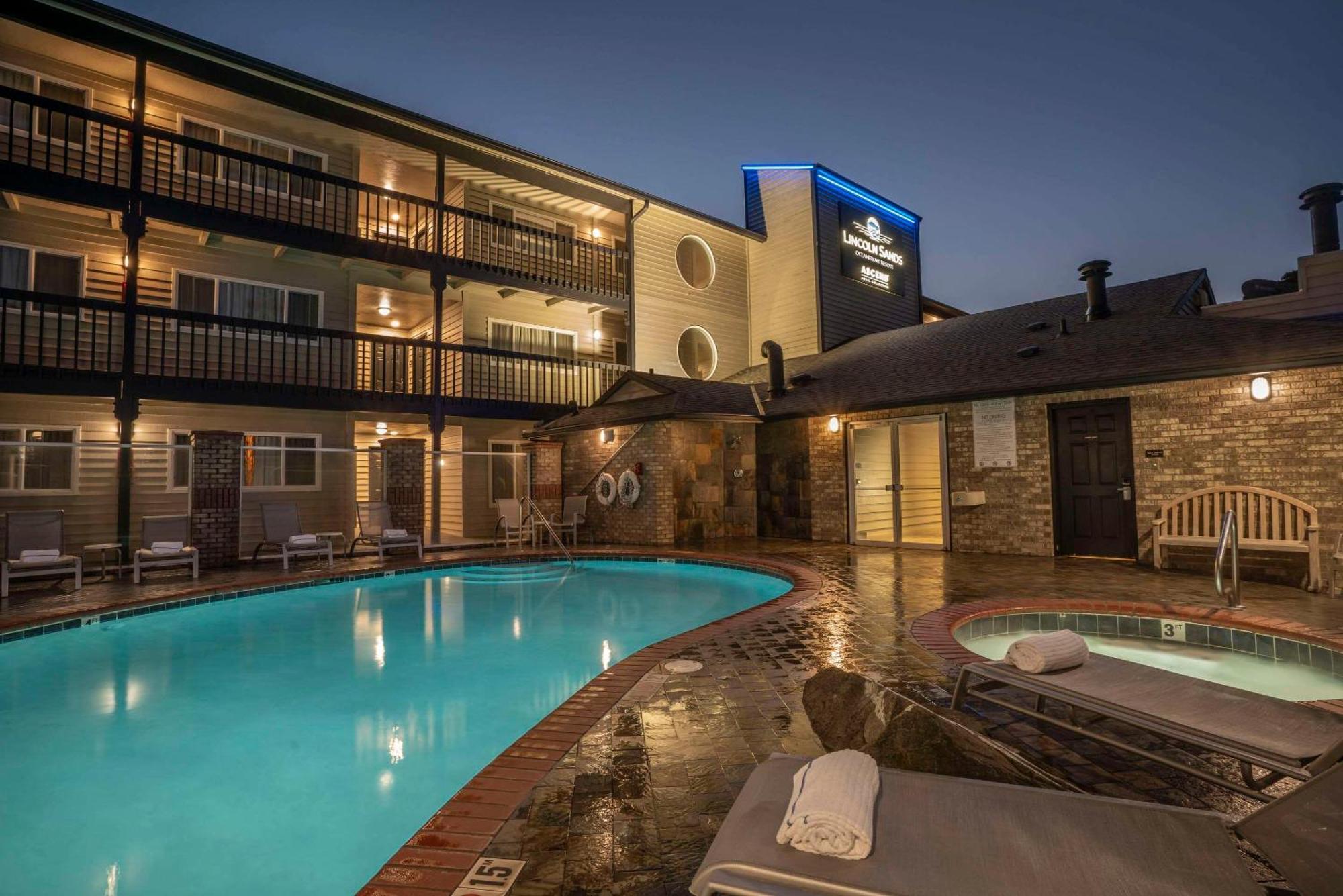 Sands Oceanfront Resort, Ascend Collection 3* Lincoln City