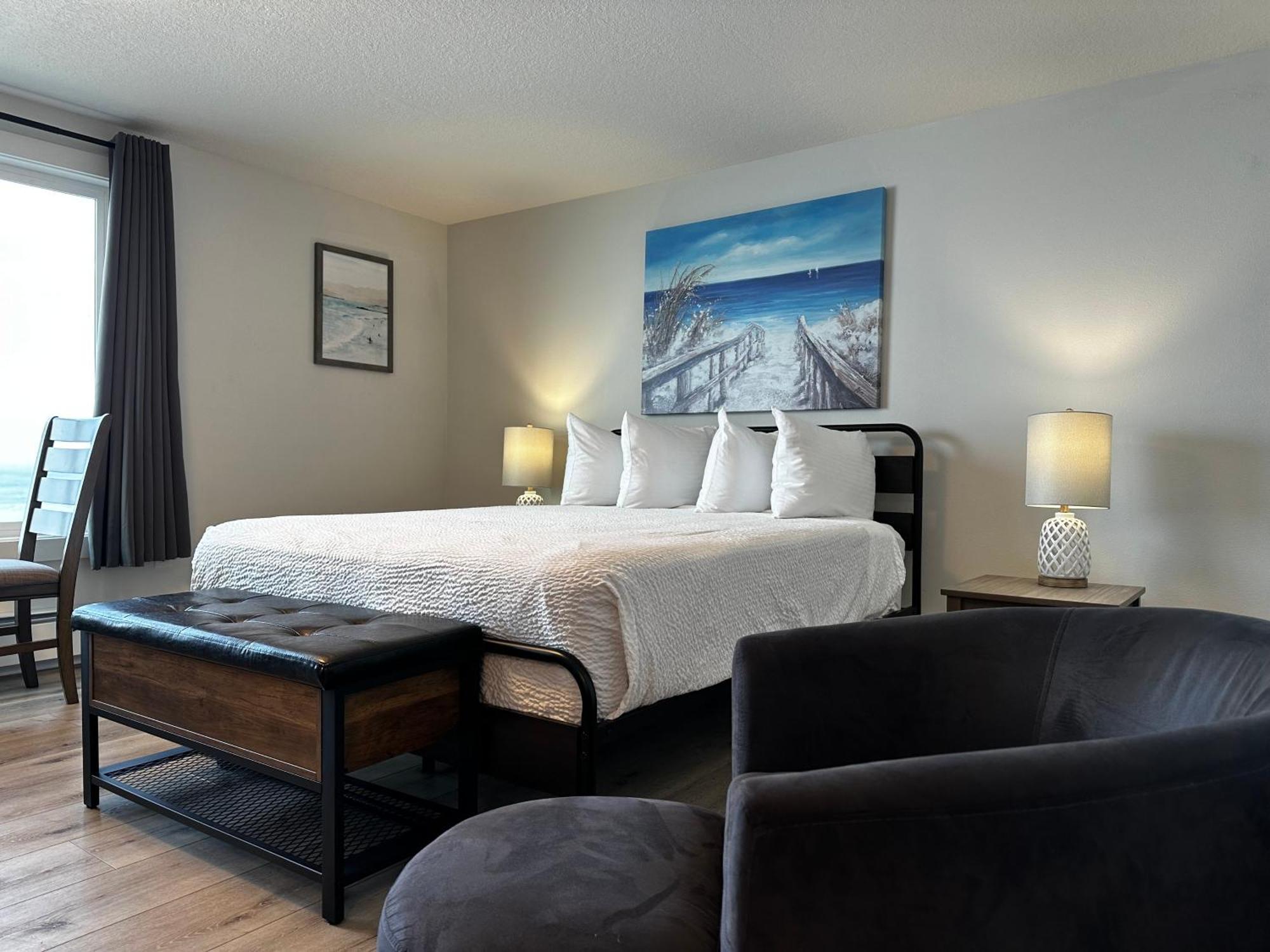 Hotel West 3*