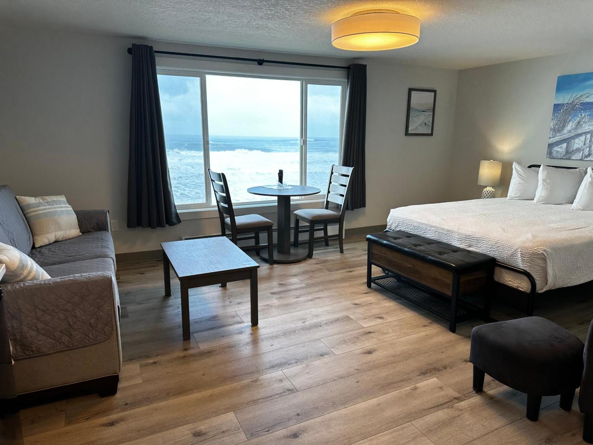 Hotel West Lincoln City