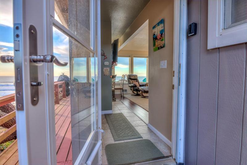 The Cliff House - Holiday home