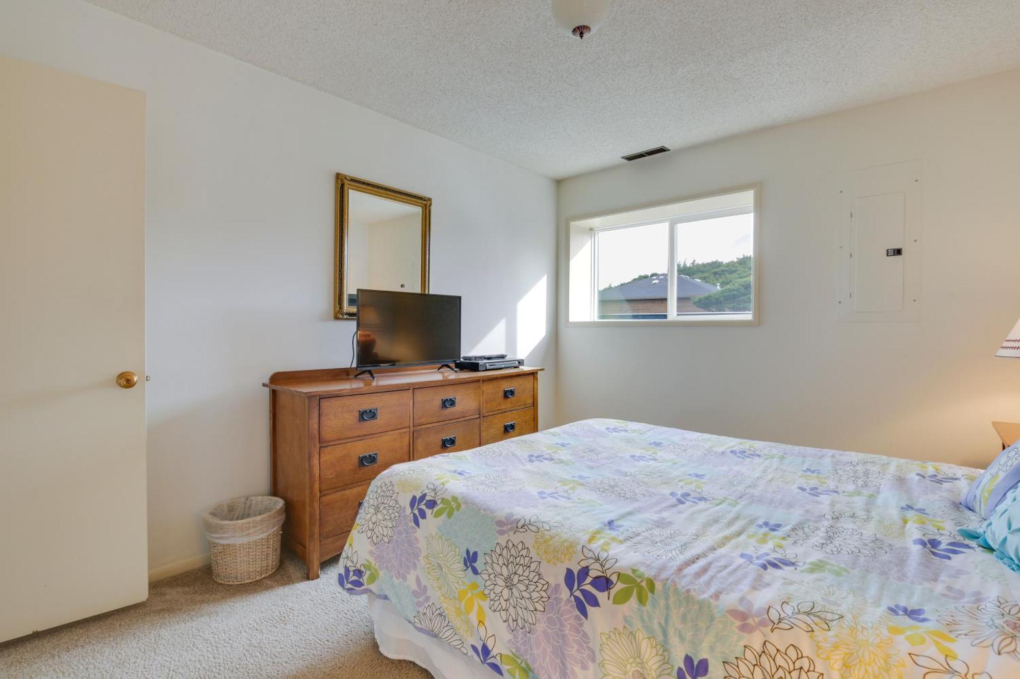 Vacation With Pool And Ocean Views Lincoln City