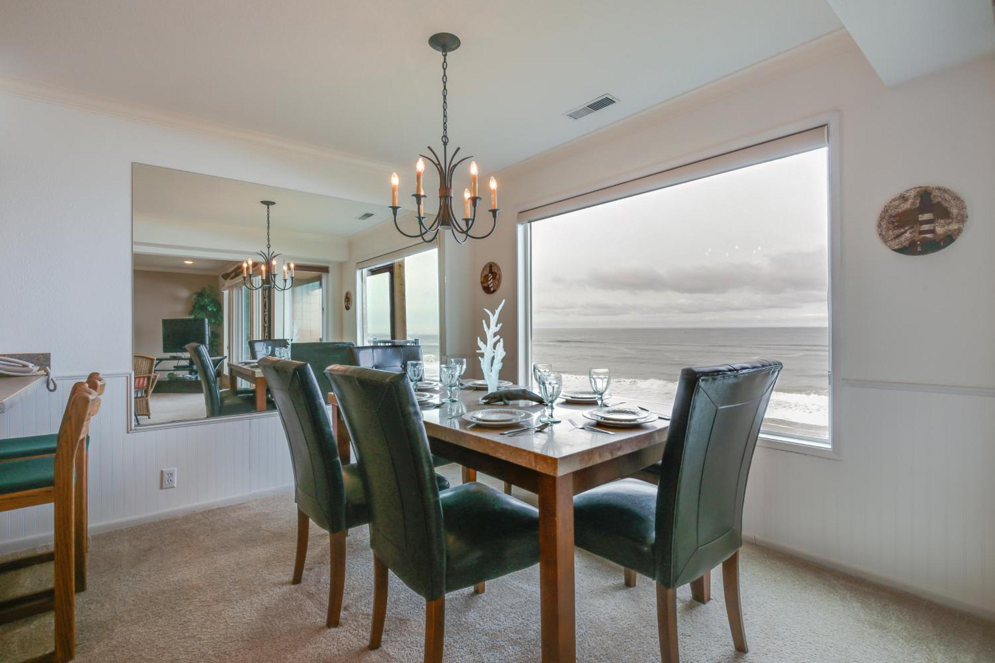 Apartment Vacation With Pool And Ocean Views *