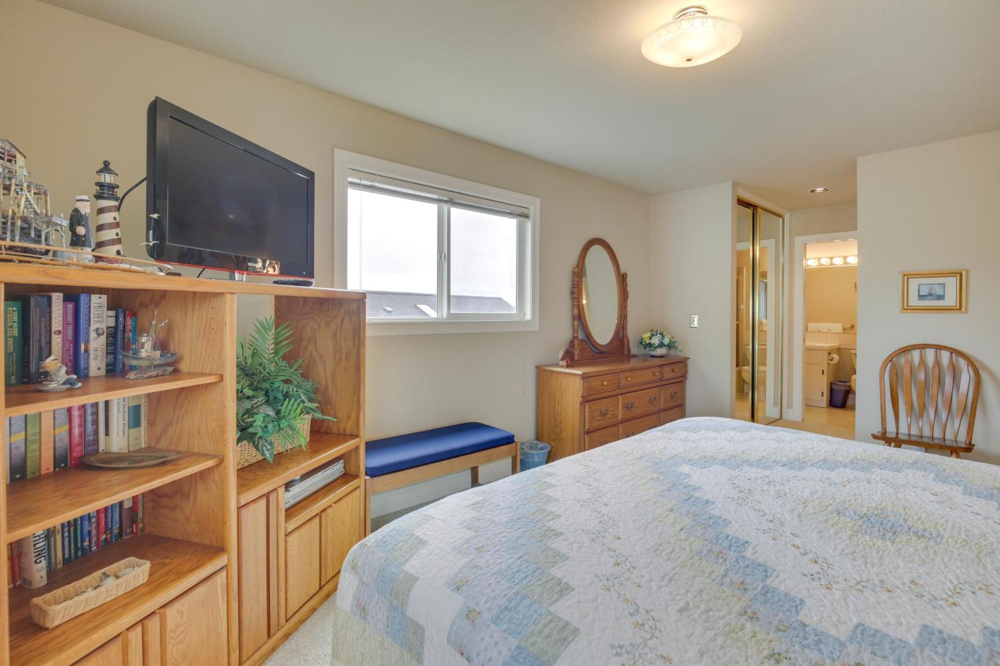 Oceanfront Oregon Retreat - Pool, Sauna And Patio! Apartment Lincoln City