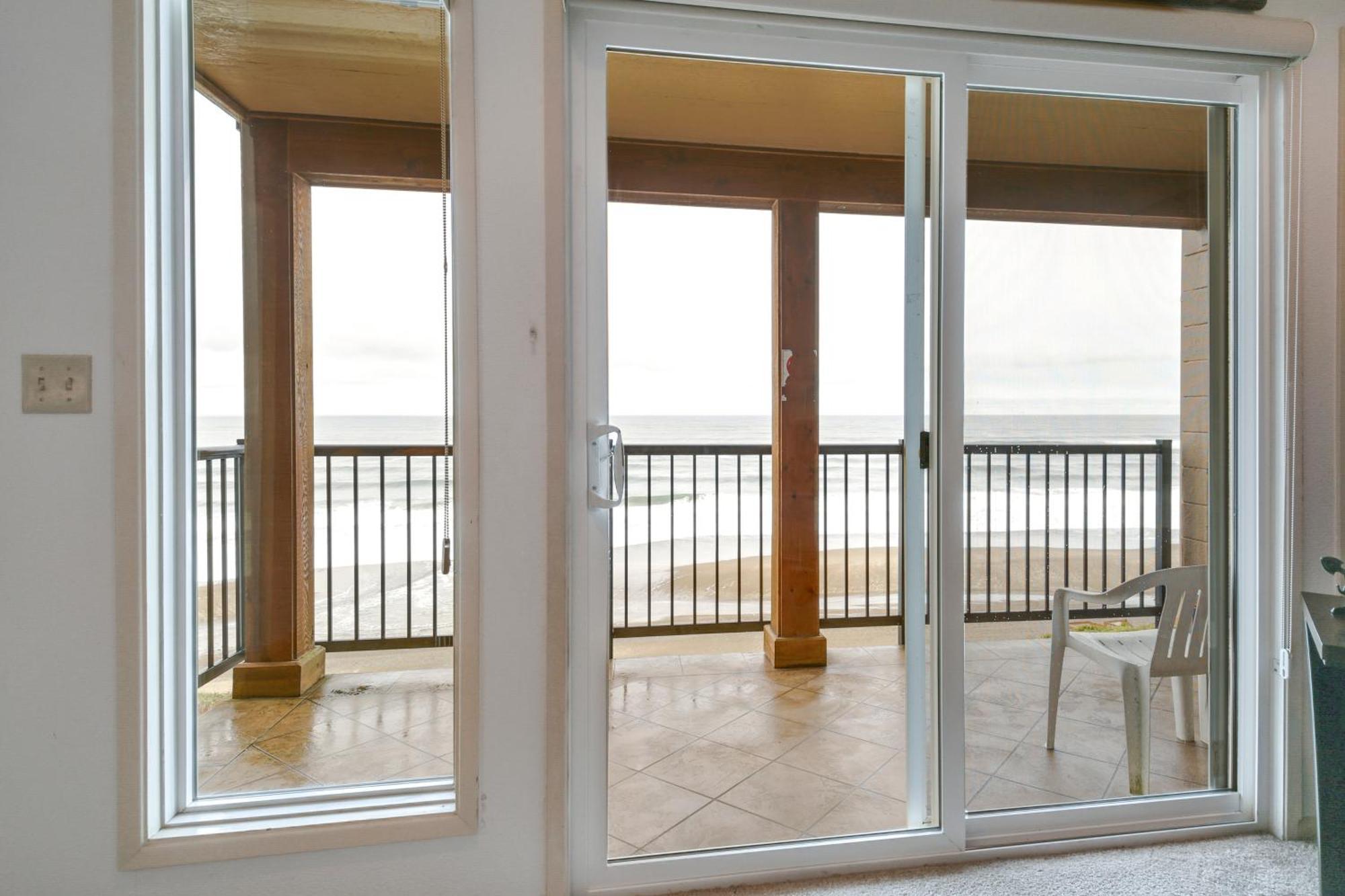 Apartment Vacation With Pool And Ocean Views *