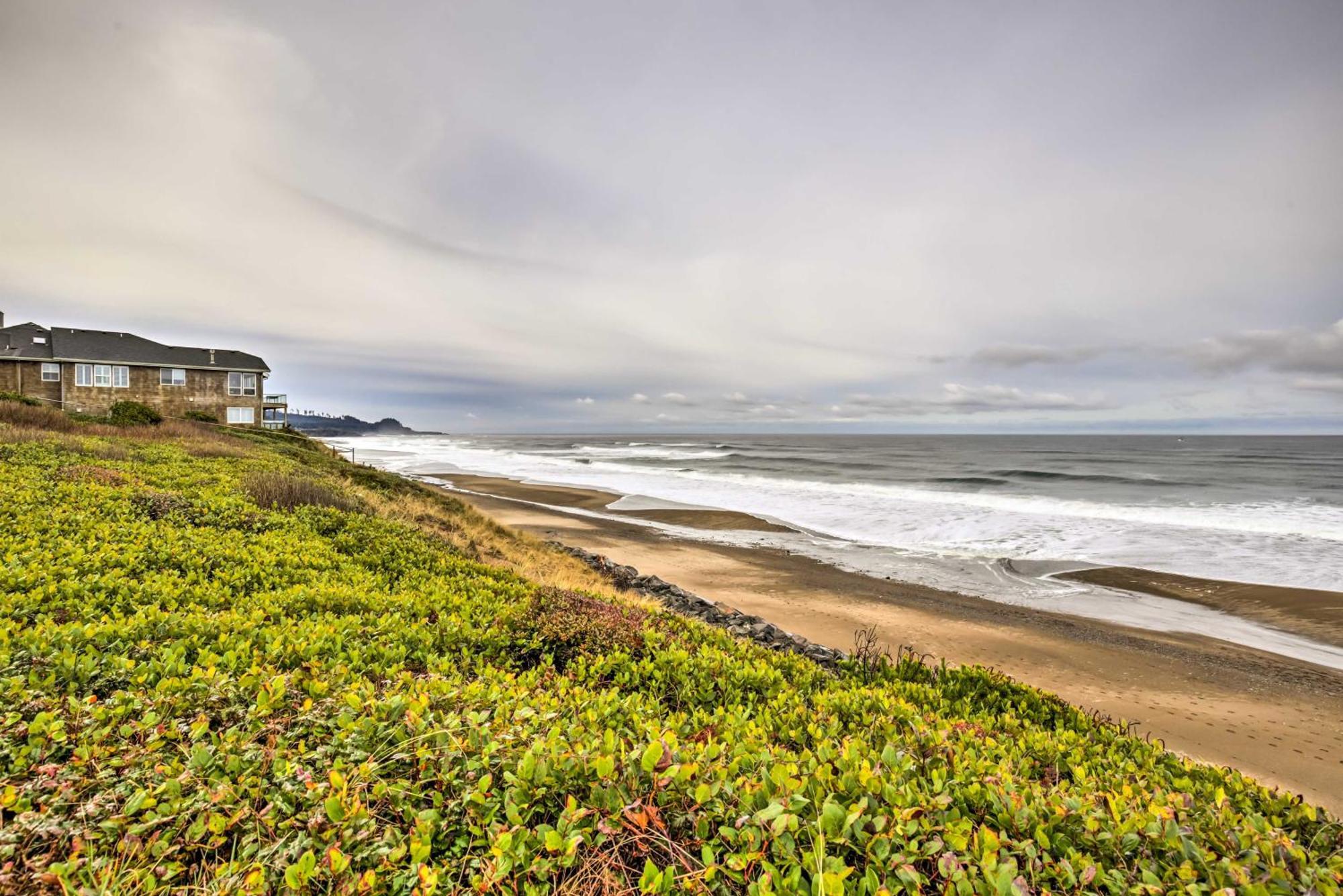 Pool Access, Walk To Beach!