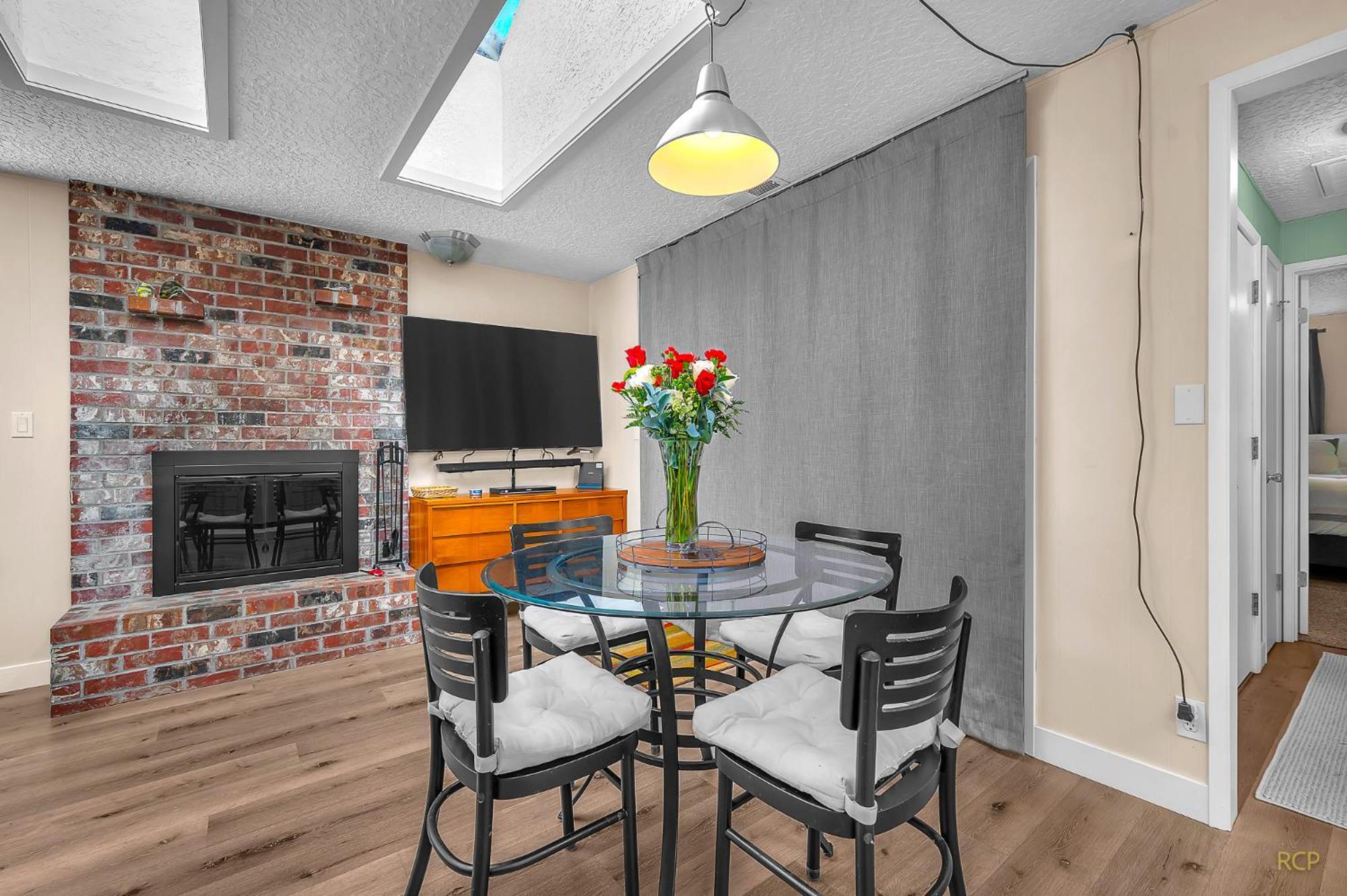 New Listing Shore Beats Work! Holiday home Lincoln City