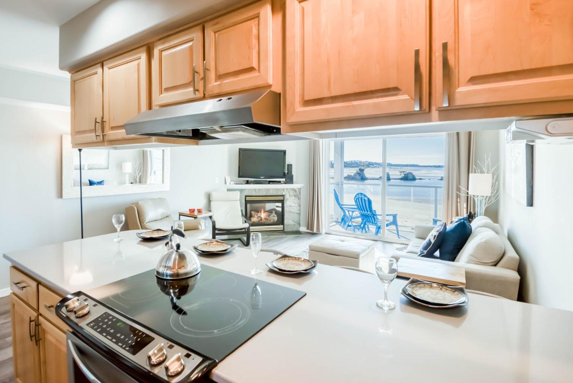 Waters Edge 309
