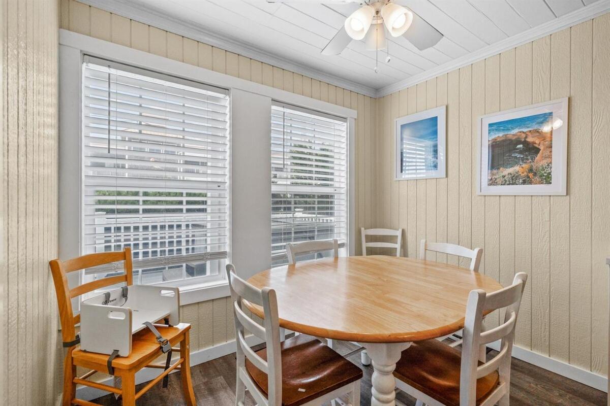 Harbor Lights Holiday home