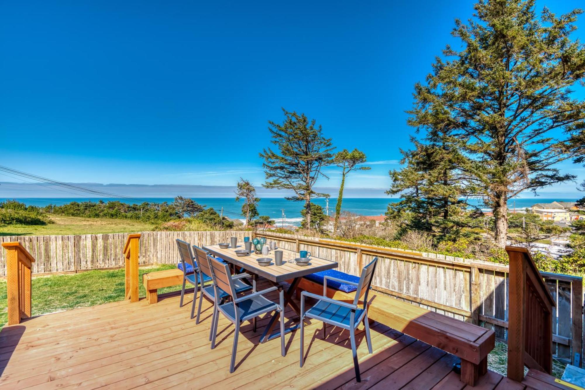 Pacific Lookout Holiday home *