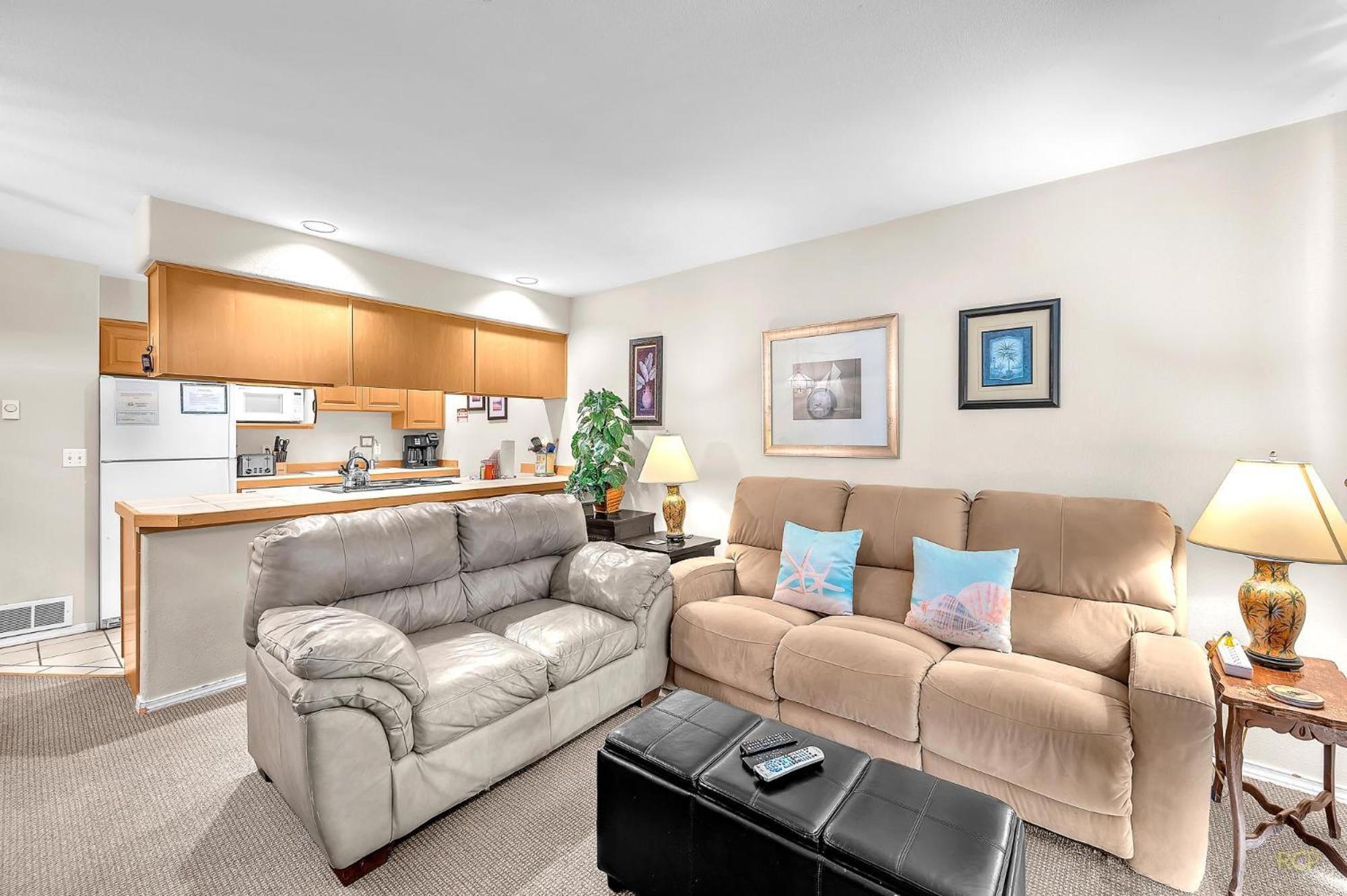 Apartment Waters Edge 308 *
