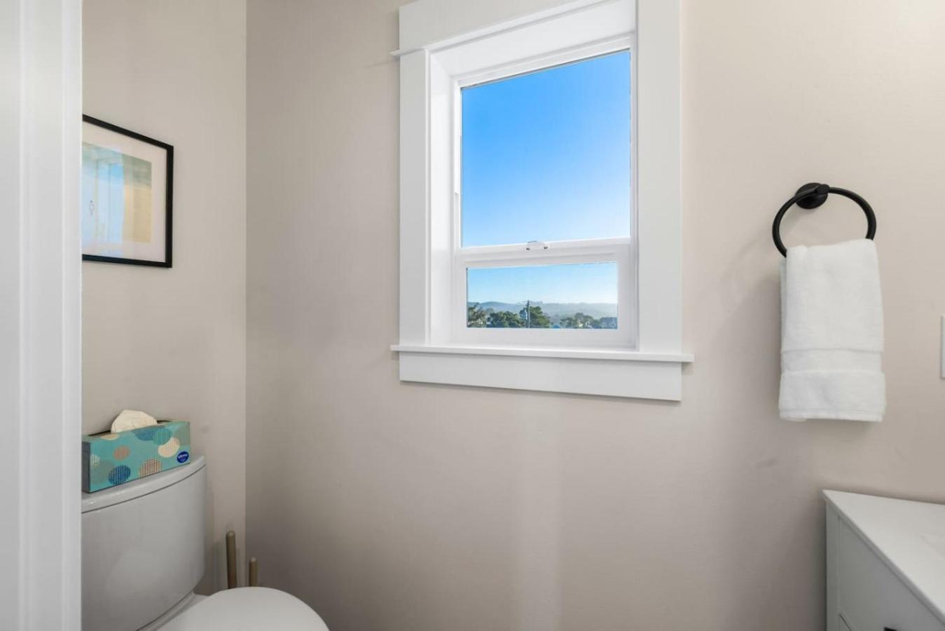 New Construction In 2025, Ocean View, Hot Tub, Arcade, Sleeps 20 Holiday home