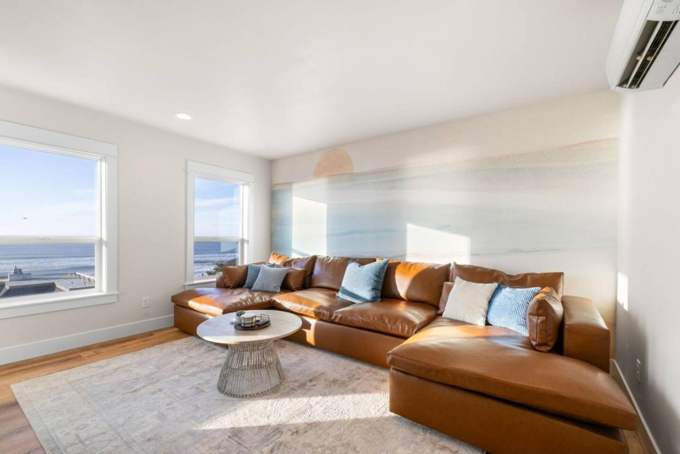 Holiday home New Construction In 2025, Ocean View, Hot Tub, Arcade, Sleeps 20 *