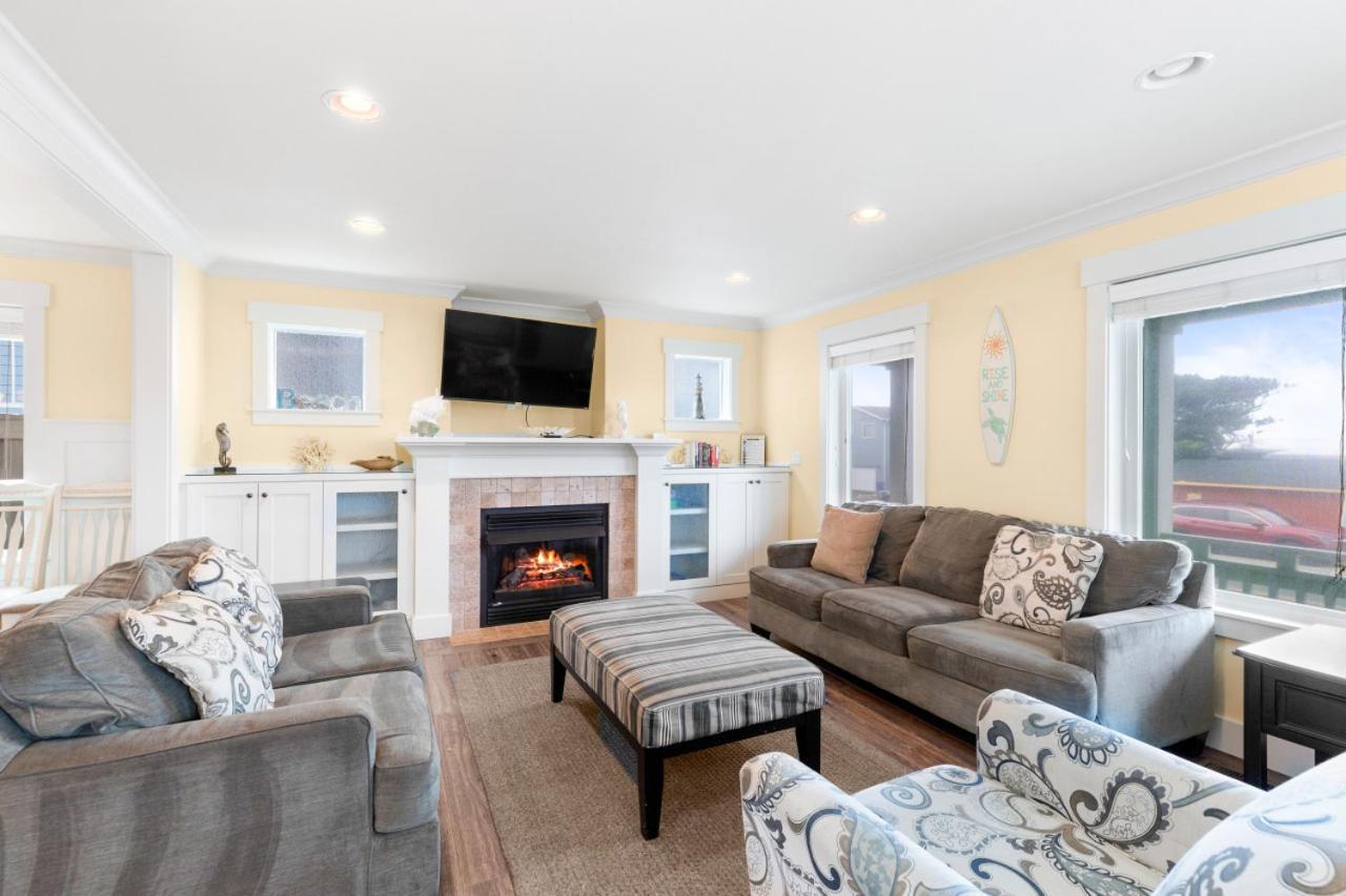 Ocean View, Hot Tub, Sleeps 10 Holiday home