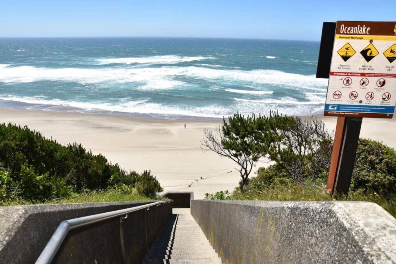 Holiday home Ocean View, Hot Tub, Sleeps 10 *