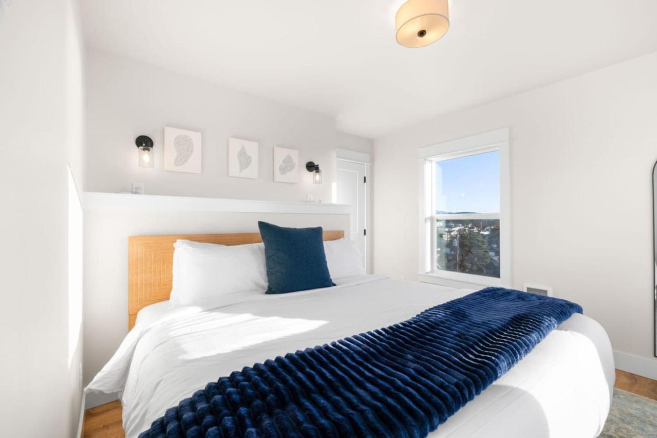 Holiday home New Construction In 2025, Ocean View, Hot Tub, Arcade, Sleeps 20 *