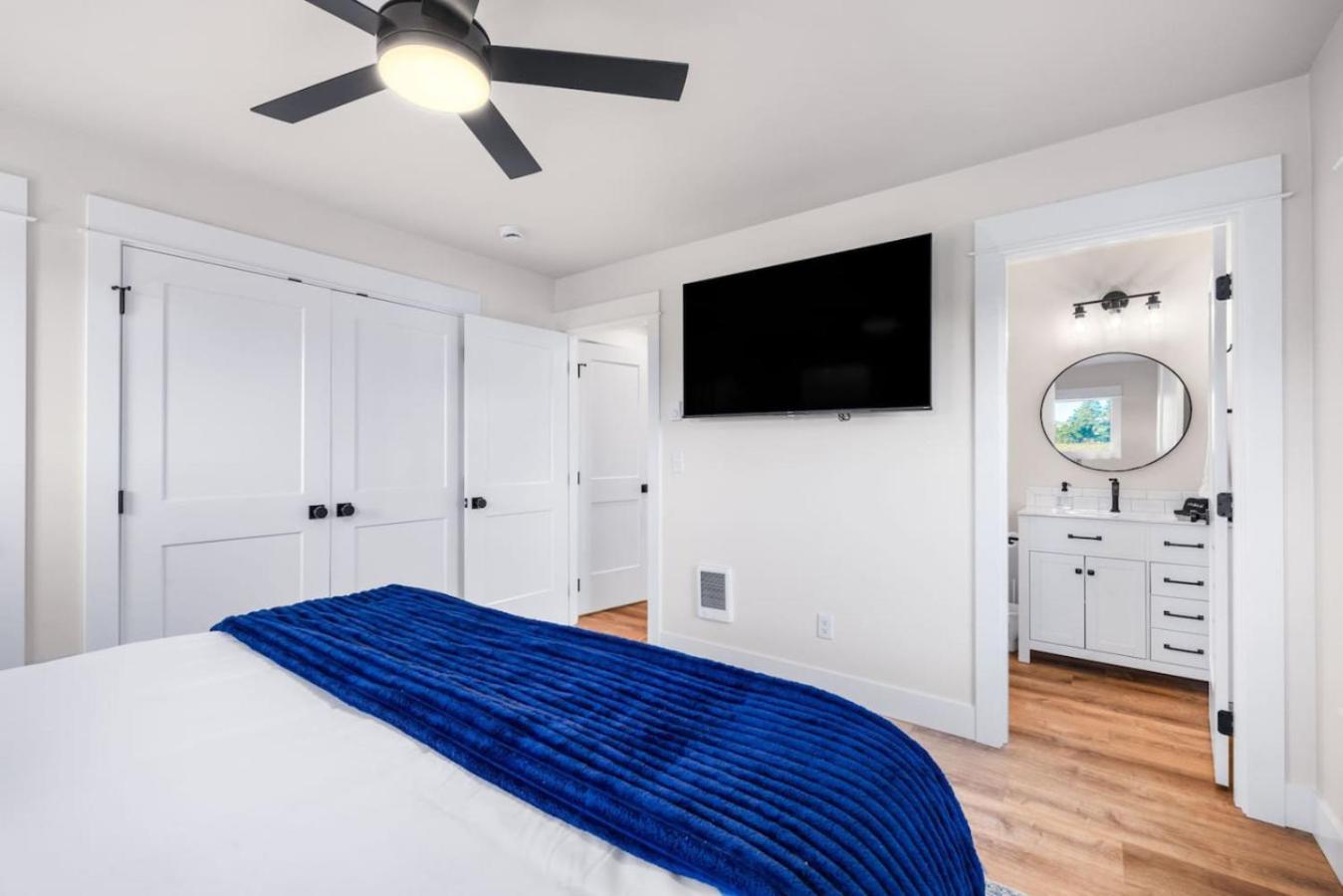New Construction In 2025, Ocean View, Hot Tub, Arcade, Sleeps 20 Lincoln City
