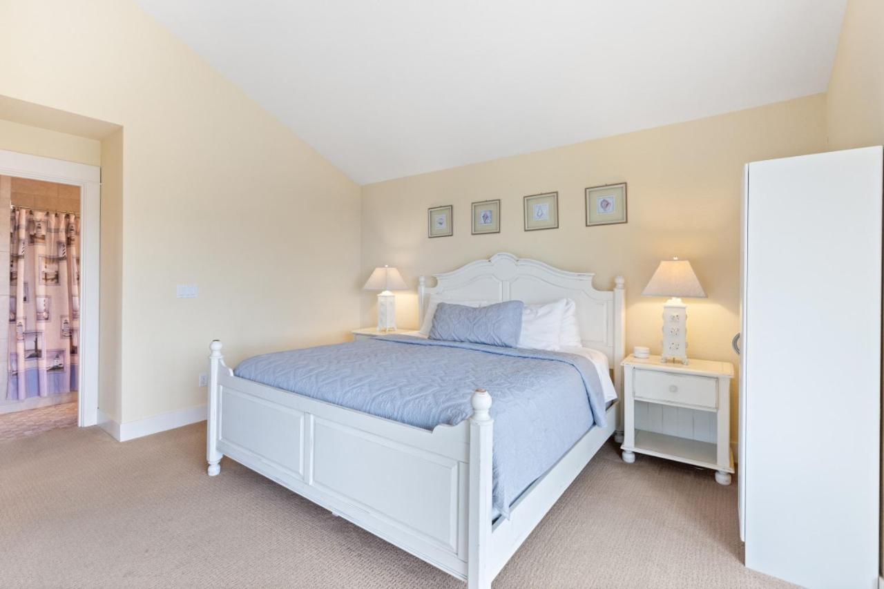 Holiday home Blue Marlin, Arcade, Hot Tub, Sleeps 10